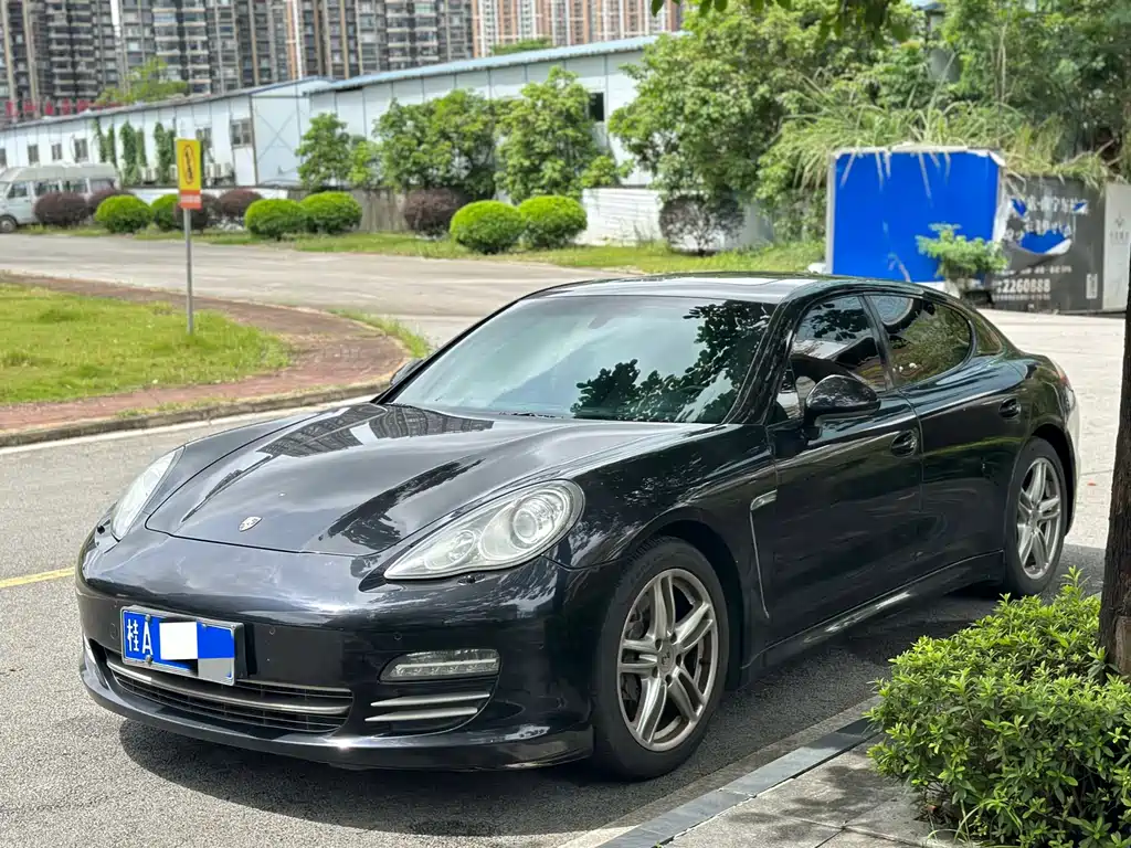 Porsche Panamera 2013 — фото 1