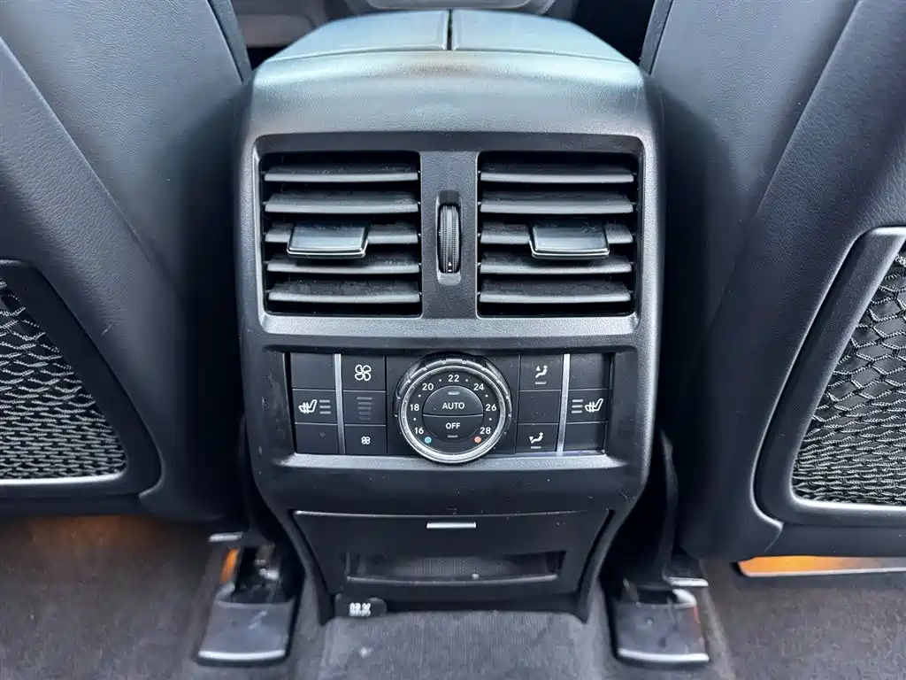 Mercedes-Benz GLS AMG 2017 — фото 22