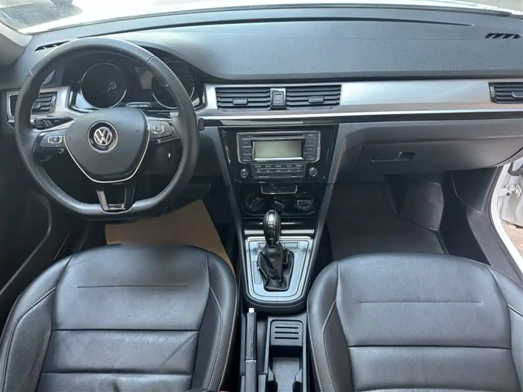 Volkswagen Bora 2018 — фото 15