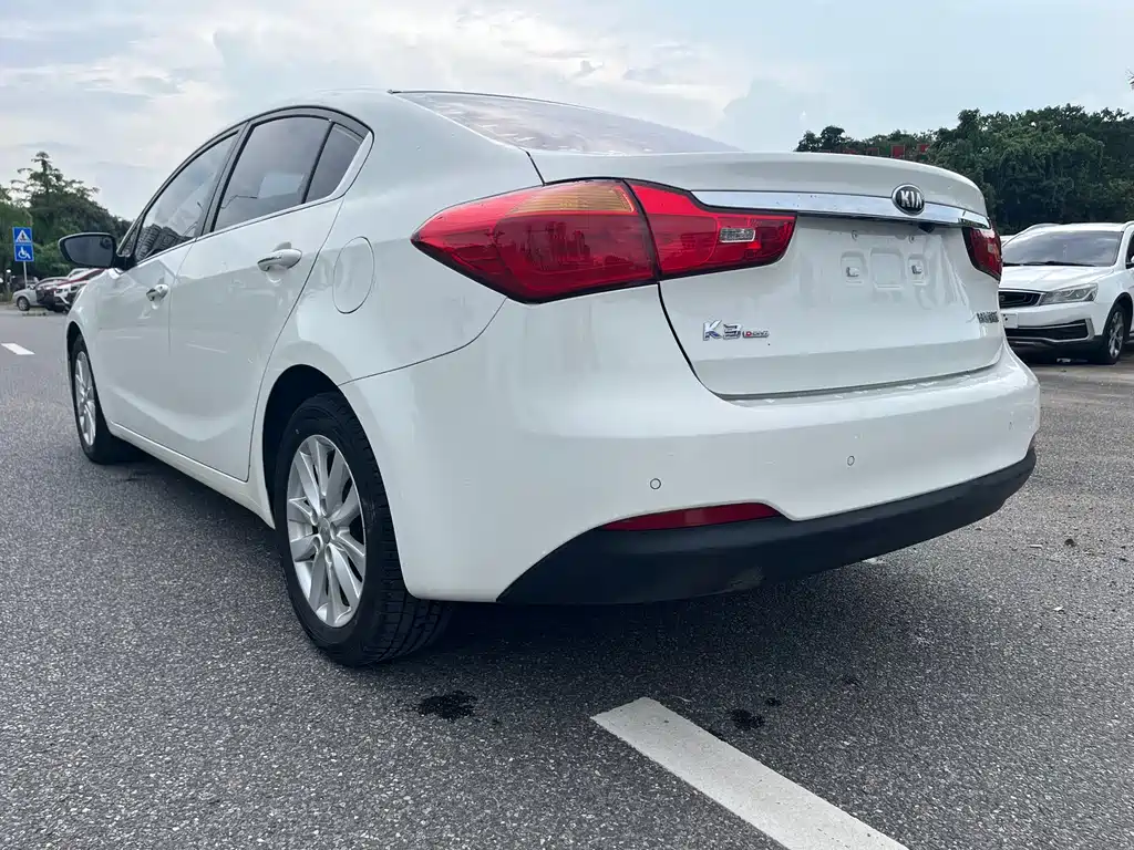 Kia K3 2013