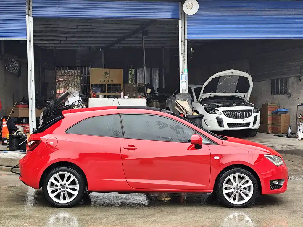 SEAT Ibiza 2013 — фото 3