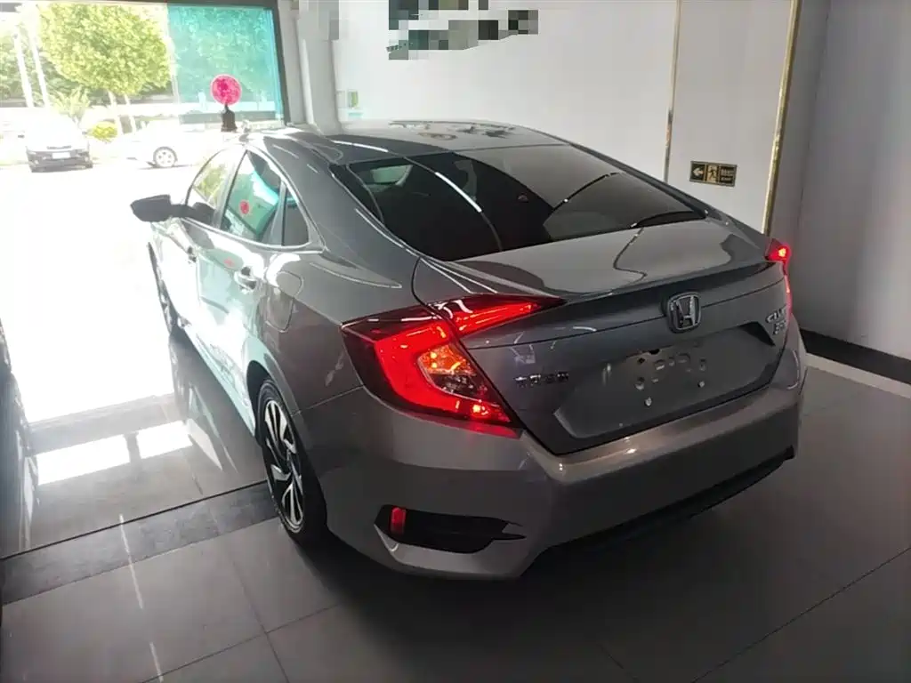 Honda Civic 2017 — фото 5