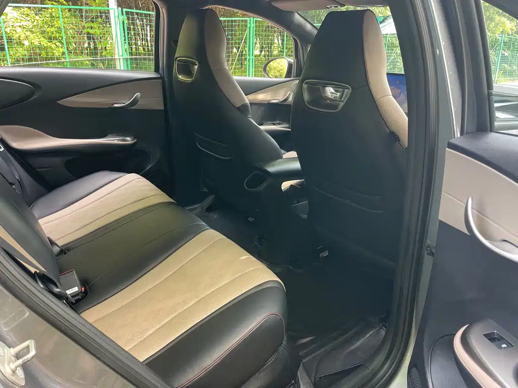 BYD Dolphin 2023 — фото 12