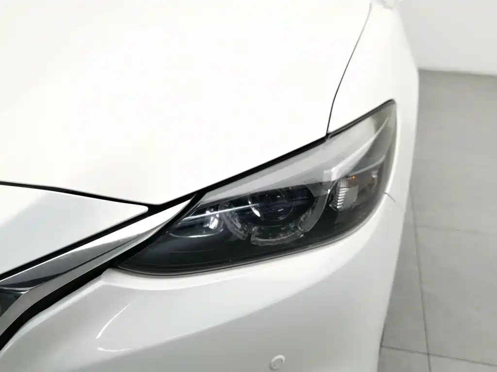 Mazda Atenza 2018