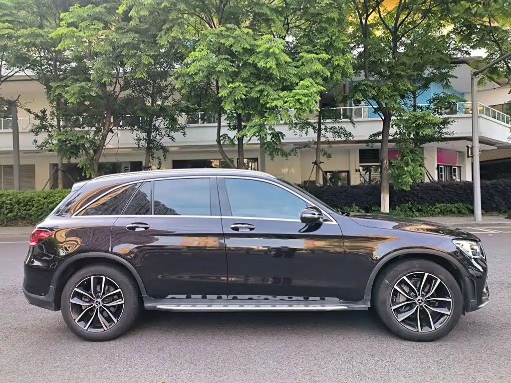 Mercedes-Benz GLC 2021