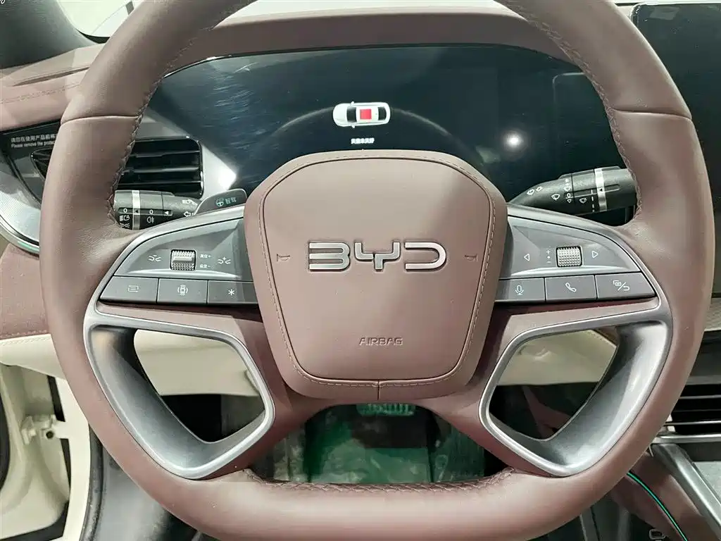 BYD Seal 07 DM-i 2025 — фото 10