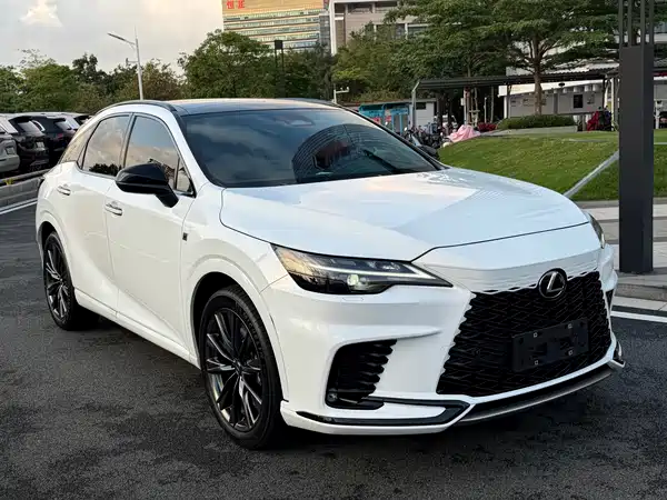 Lexus RX 2023