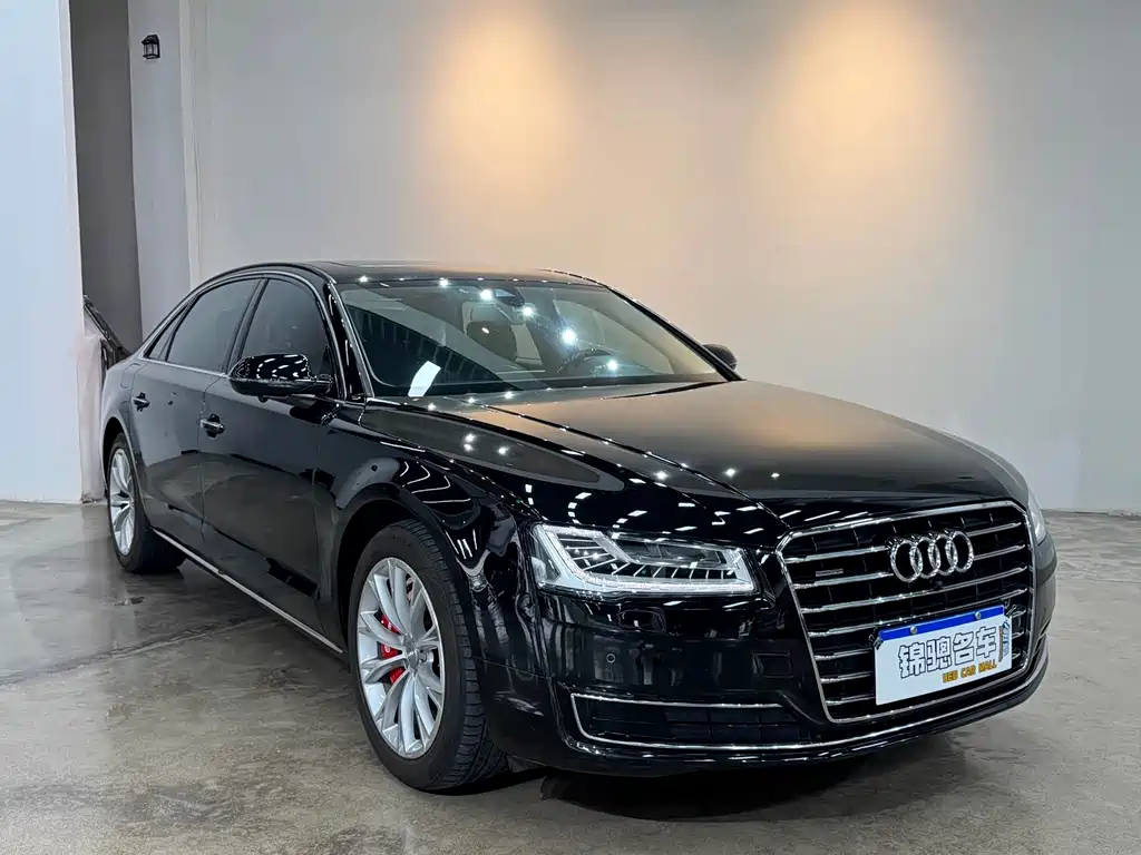 Audi A8 2017 — фото 3