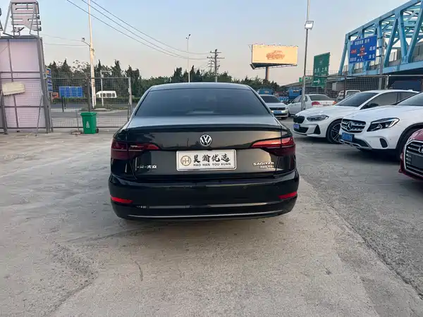 Volkswagen Sagitar 2019