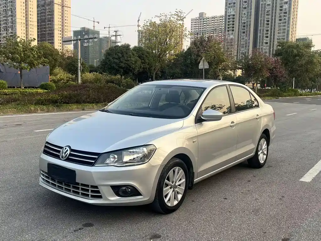 Volkswagen Jetta 2015 — фото 1