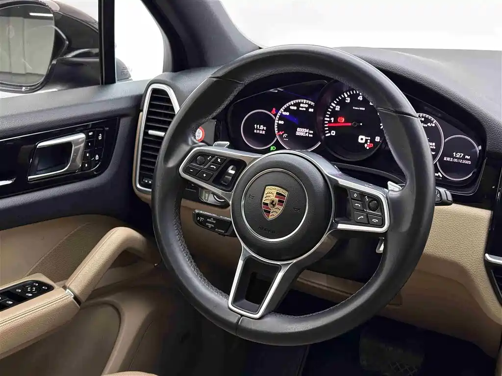 Porsche Cayenne 2020 — фото 10