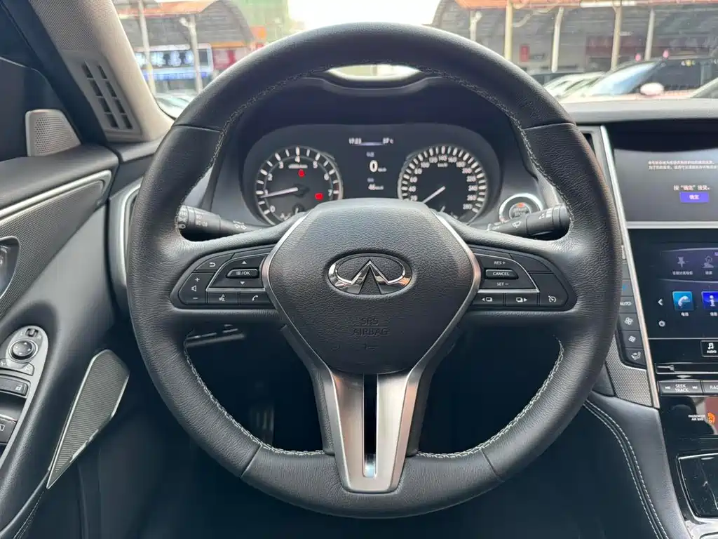 Infiniti Q50L 2019 — фото 11