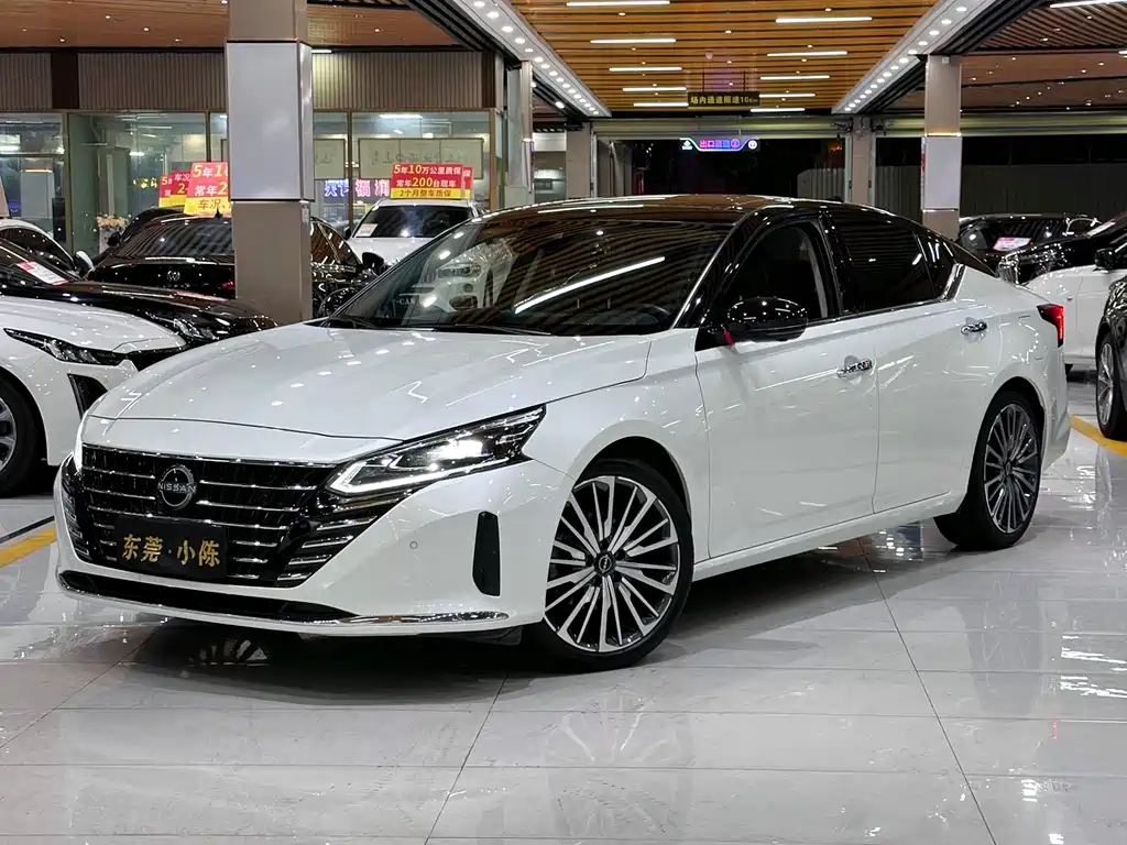 Nissan Teana 2023 — фото 1