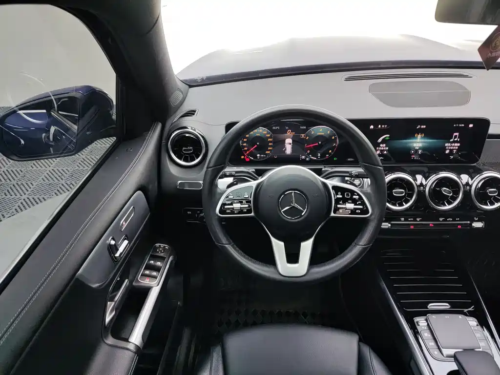 Mercedes-Benz GLB 2020 — фото 14