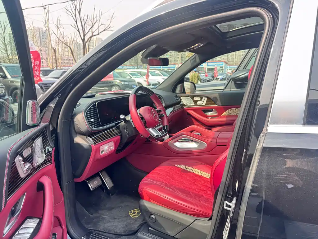 Mercedes-Benz GLS 2024