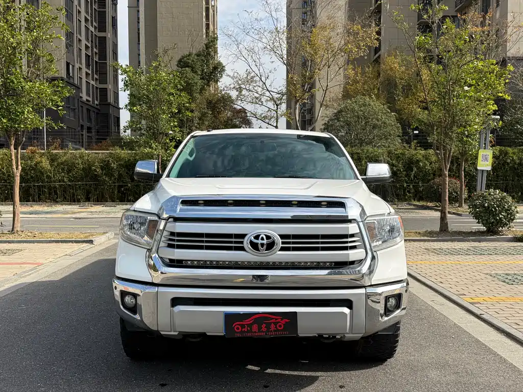 Toyota Tundra 2015 — фото 2