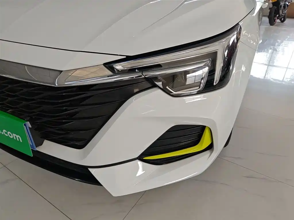 Roewe i6 MAX 2022 — фото 24