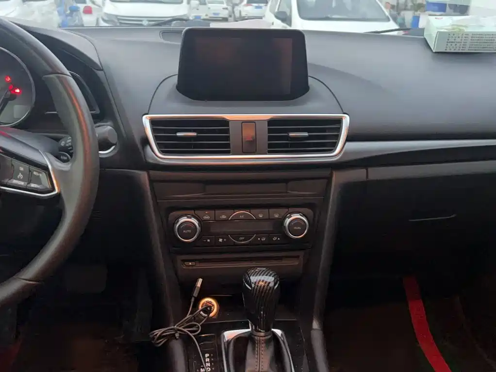 Mazda 3 Angkesela 2019
