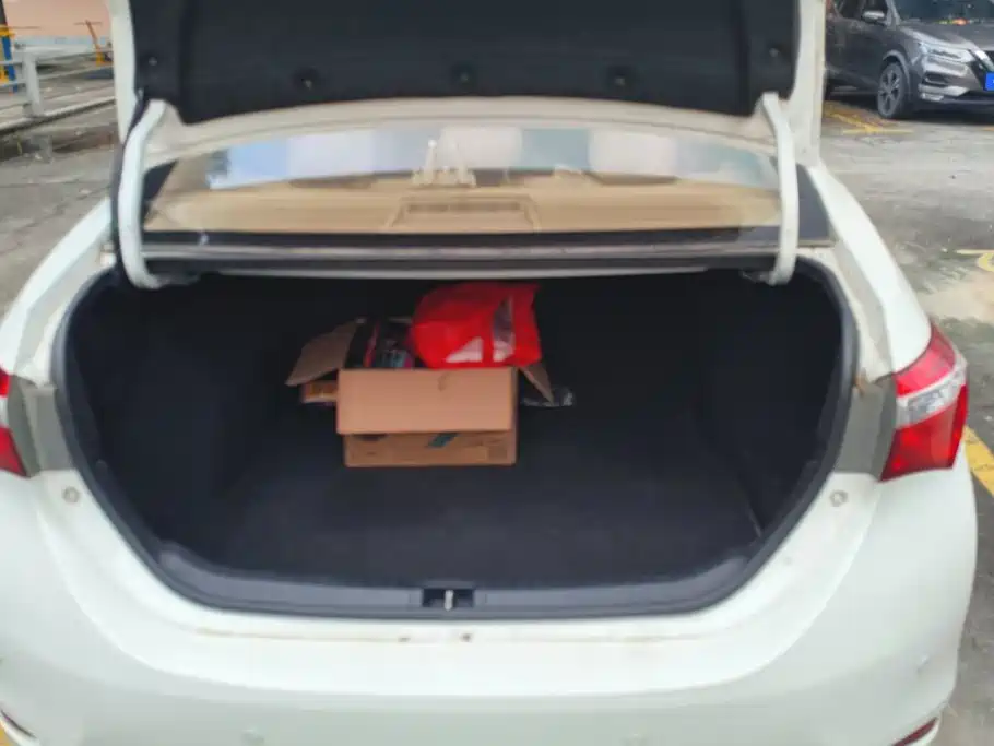 Toyota Corolla 2015