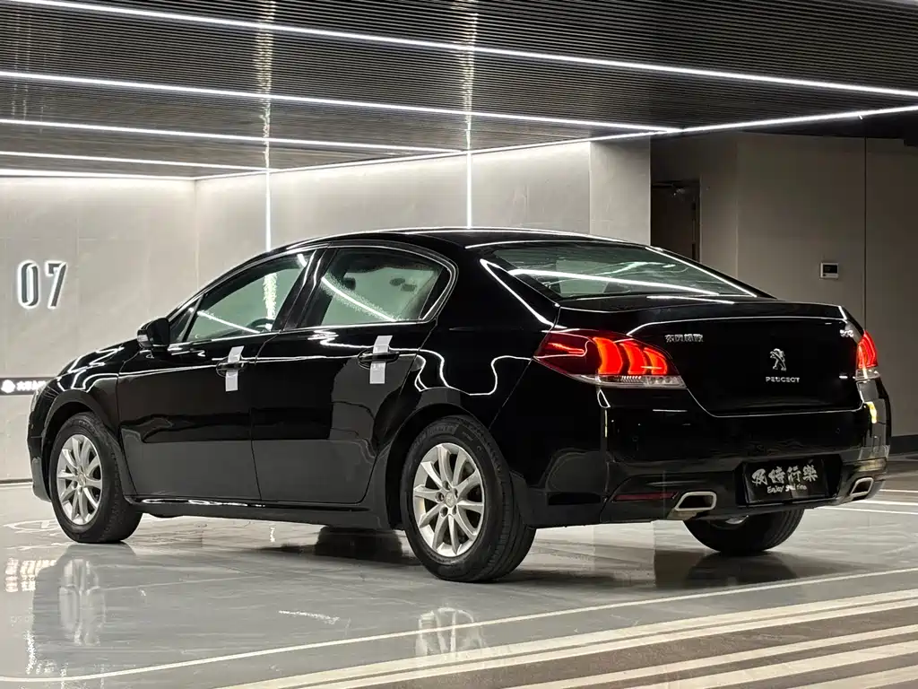 Peugeot 508 2015 — фото 16