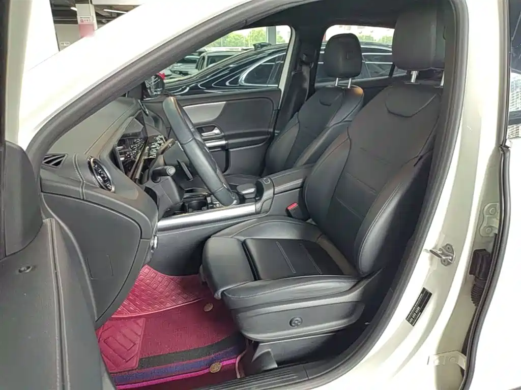Mercedes-Benz GLA 2021 — фото 15