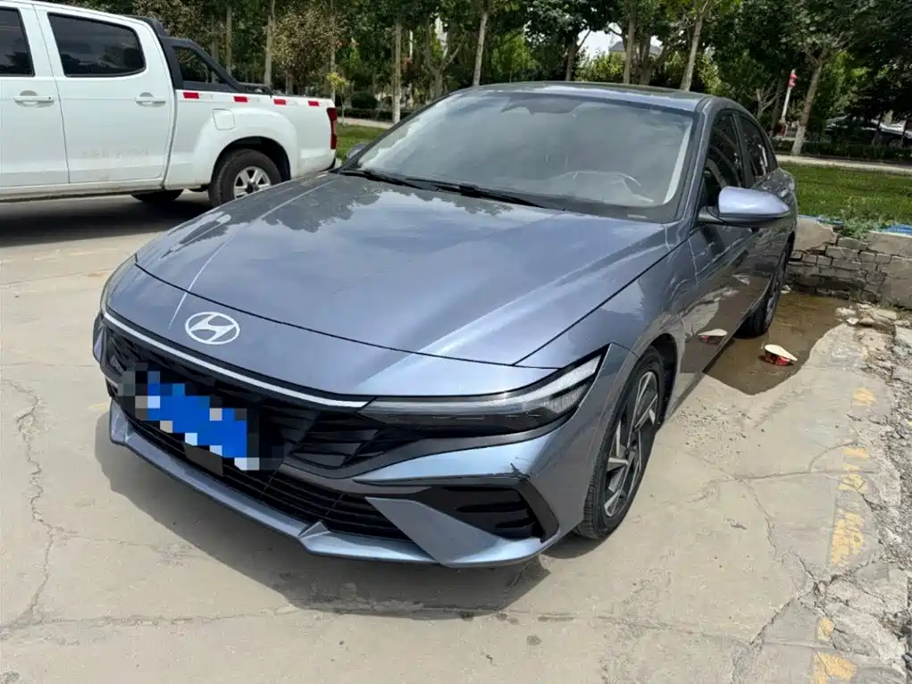 Hyundai Elantra 2024
