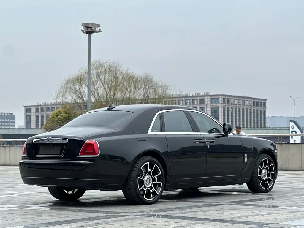 Rolls-Royce Ghost 2010 — фото 6
