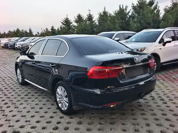 Volkswagen Lavida 2013