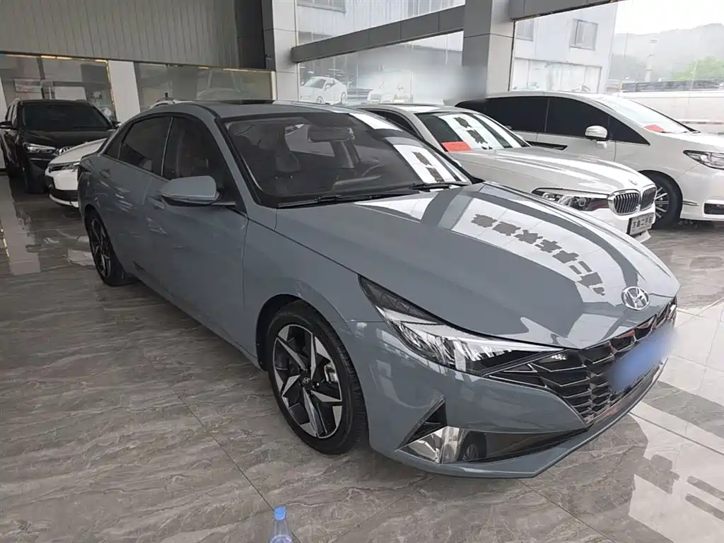 Hyundai Elantra 2023 — фото 4
