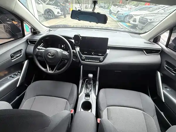 Toyota Frontlander 2023