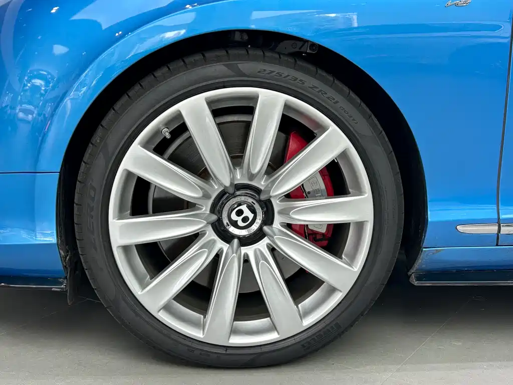 Bentley Continental 2015 — фото 16