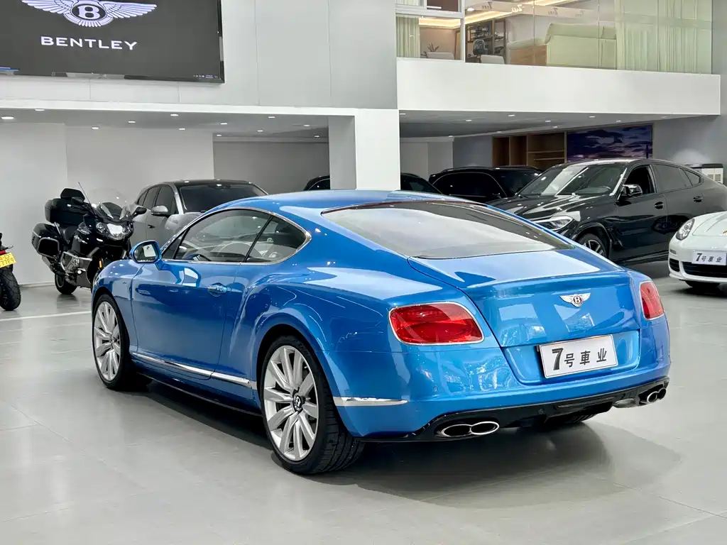 Bentley Continental 2015 — фото 17