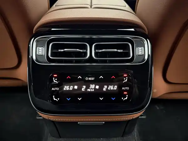 Mercedes-Benz S-Class 2023