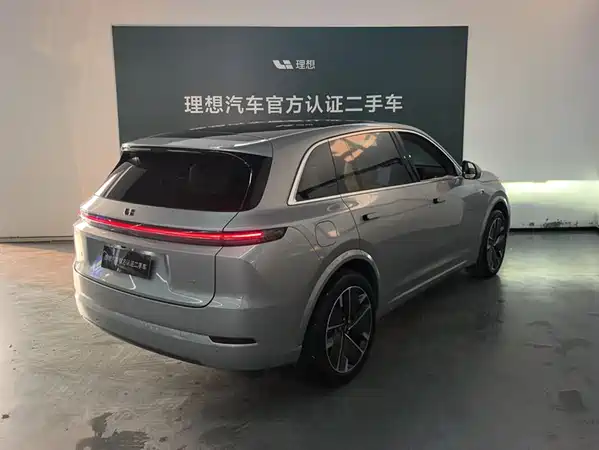 Li Auto L7 2025