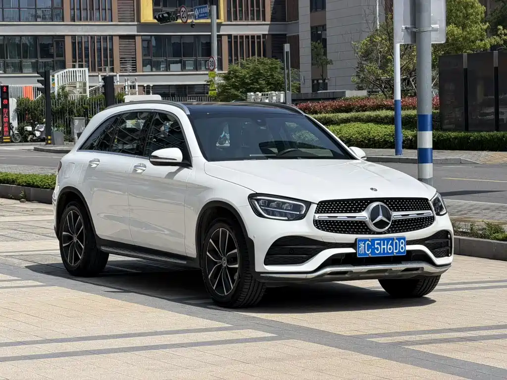 Mercedes-Benz GLC 2022 — фото 3