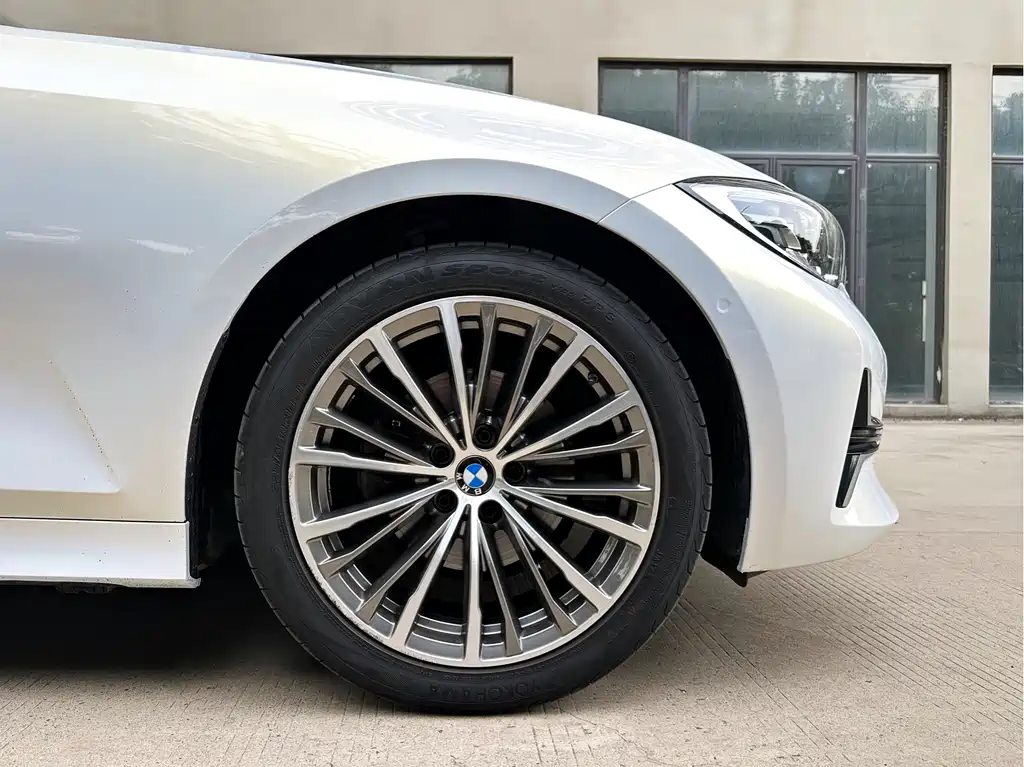 BMW 3 Series 2020 — фото 11