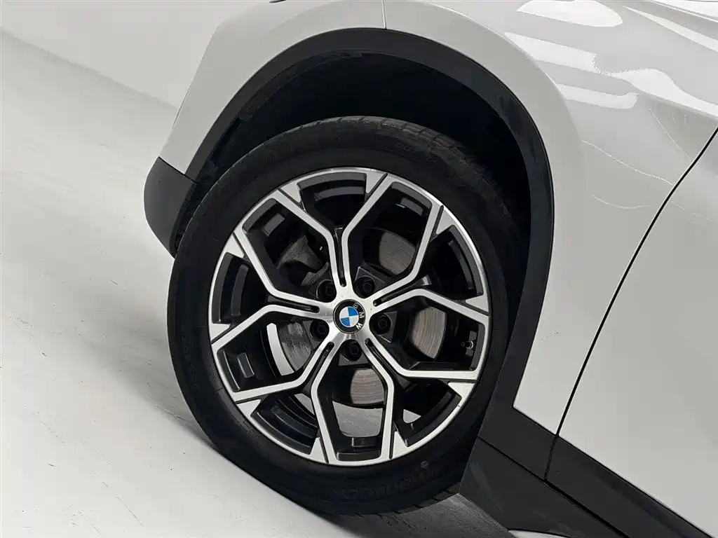 BMW X1 2022 — фото 12