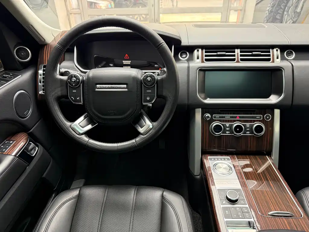 Land Rover Range Rover 2017 — фото 29