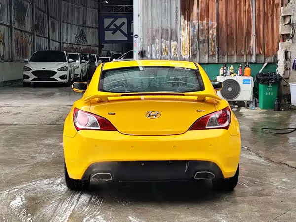 Hyundai Genesis Coupe 2011