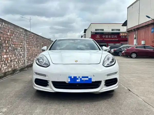 Porsche Panamera 2014