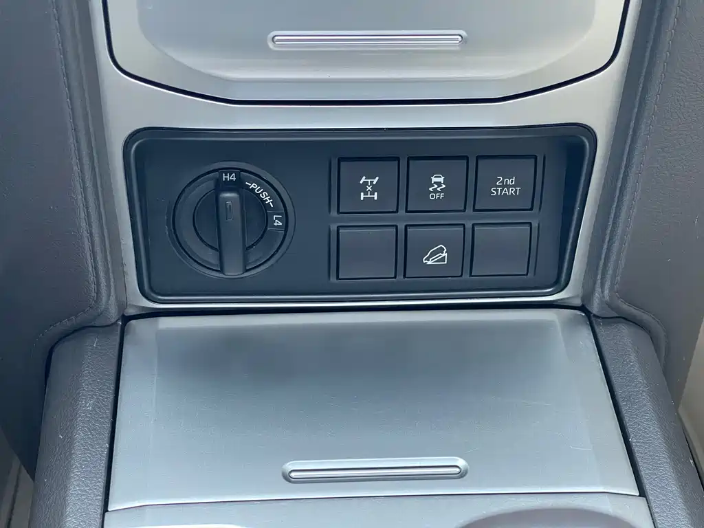 Toyota Prado 2019 — фото 25