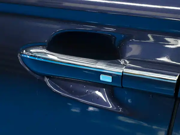 Roewe iMAX8 2021