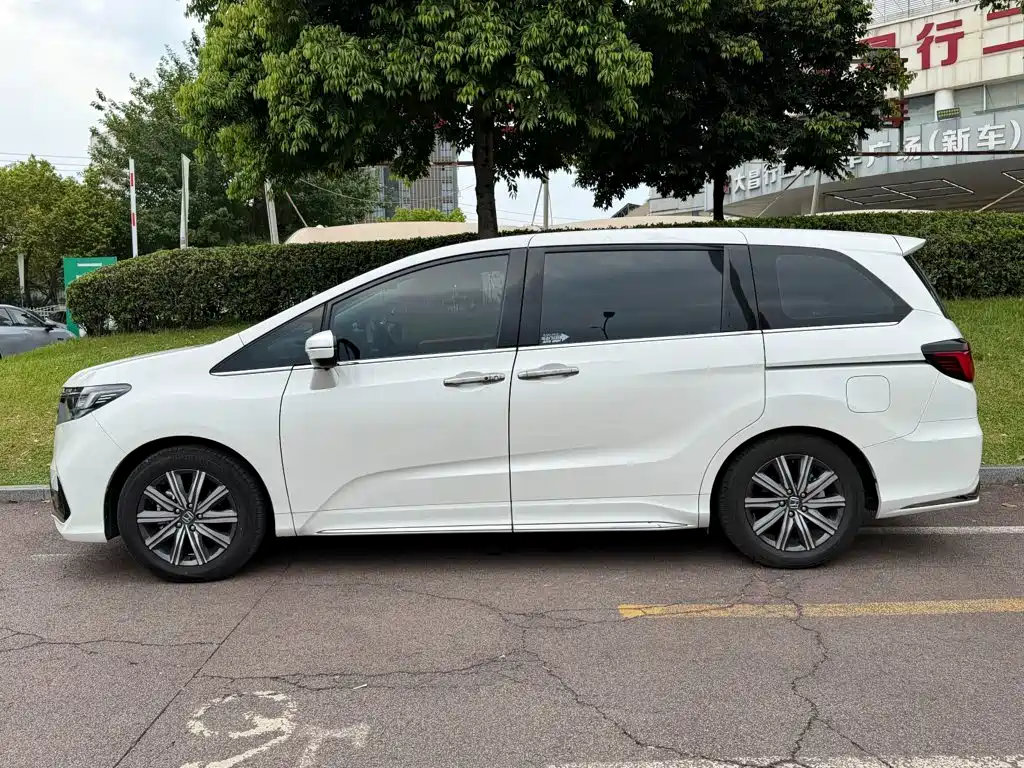 Honda Odyssey 2023 — фото 3