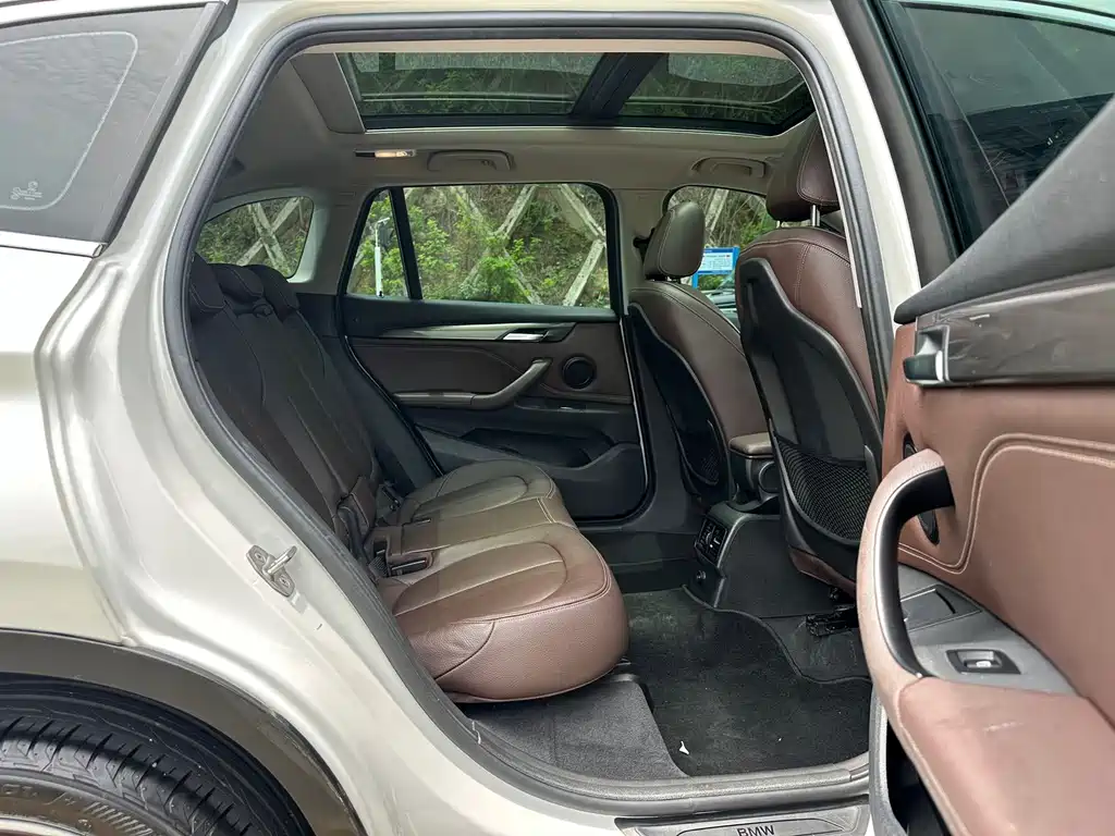 BMW X1 2018 — фото 16
