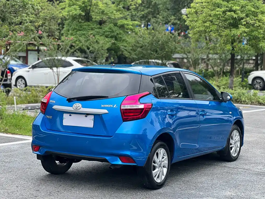 Toyota Yaris L 2017