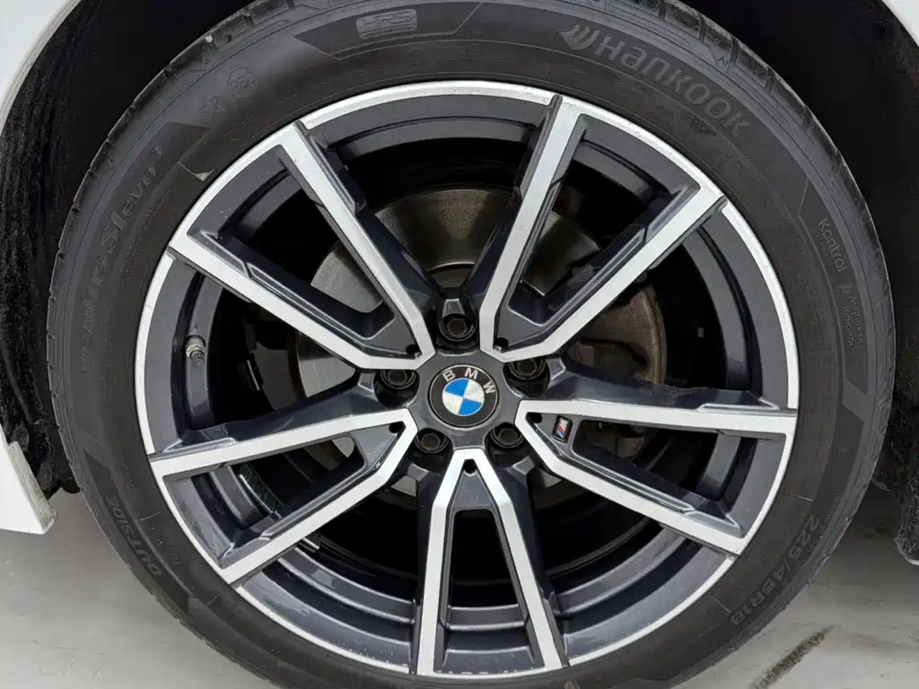 BMW 3 Series 2023 — фото 18