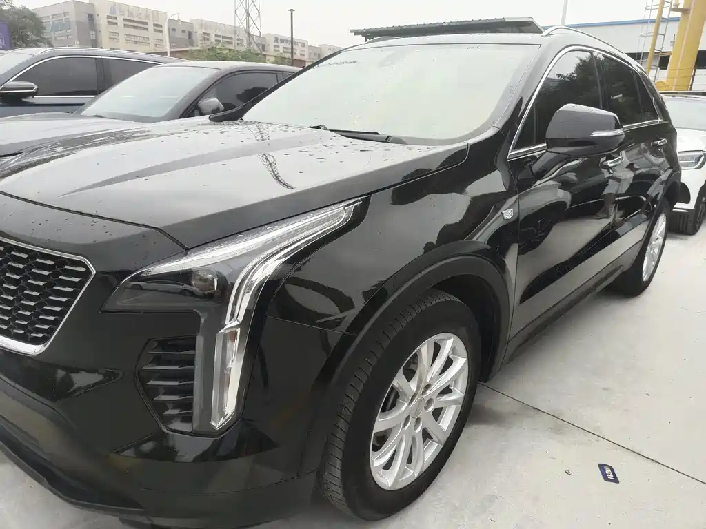 Cadillac XT4 2021 — фото 3