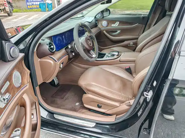 Mercedes-Benz E-Class 2018