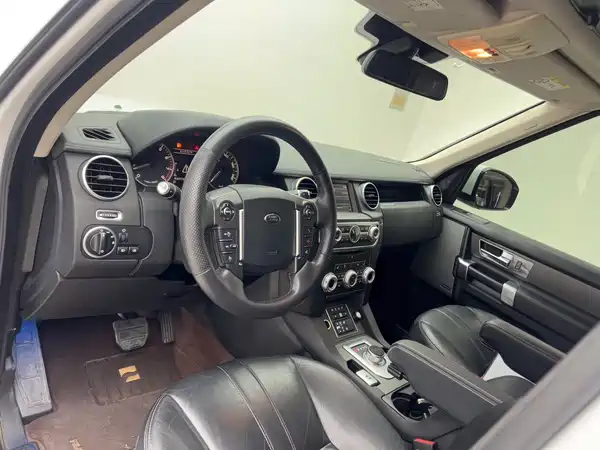 Land Rover Discovery 2014