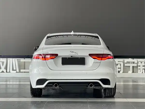 Jaguar XEL 2021